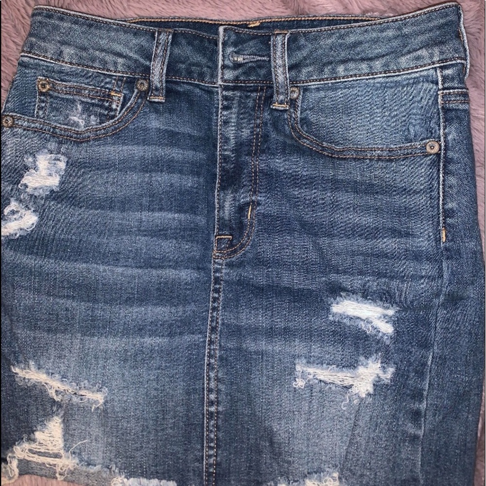 AE skirt